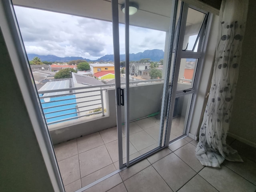 To Let 2 Bedroom Property for Rent in Wetton Western Cape